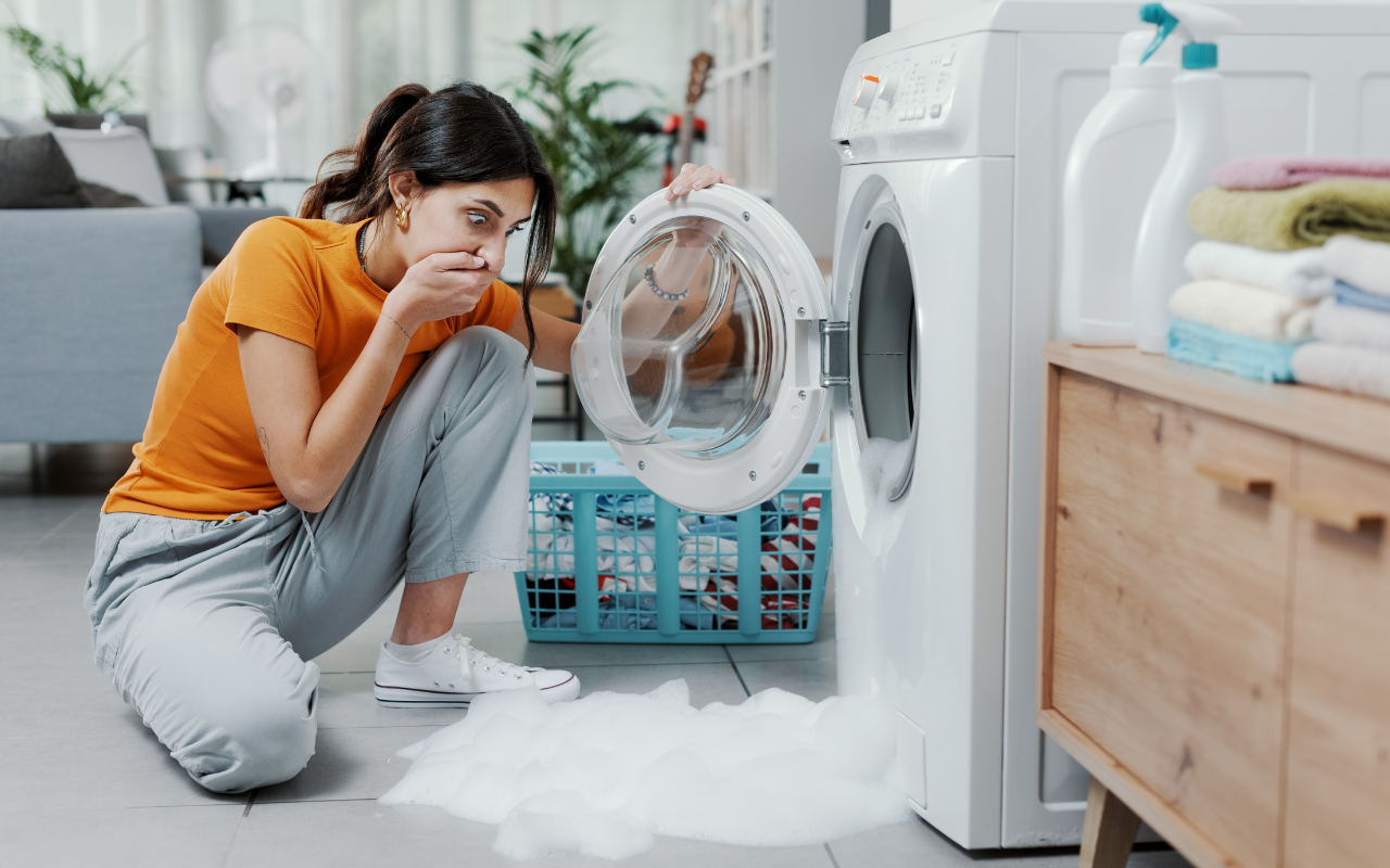 Como identificar vazamentos na lavadora de roupas